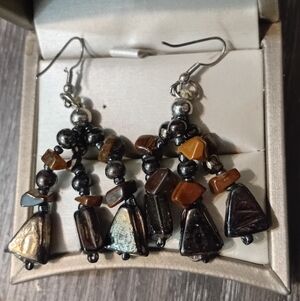 Chic Dangle Earrings with Brown and Black Accents